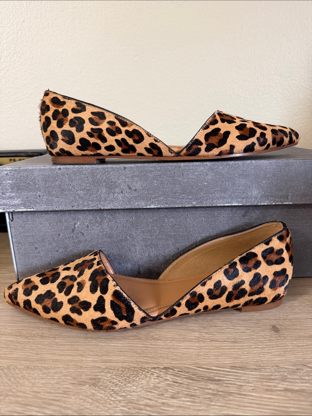 Leopard Print Pointed Toe D'Orsay Flats - Tan/Black